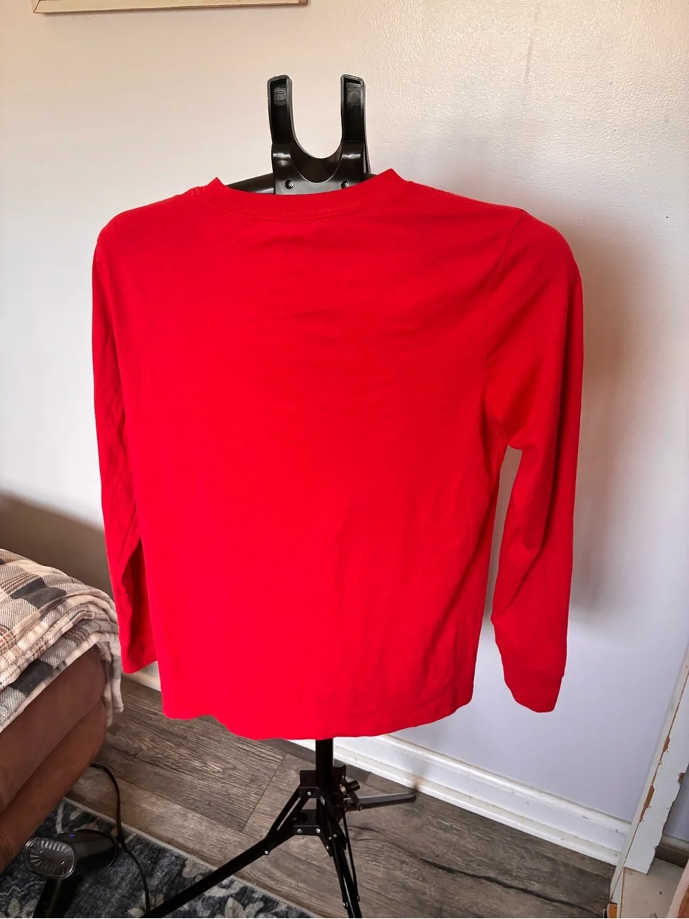 Nike bright red